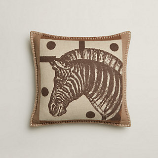 HERMES・エルメス◆ゼブラジグザグ・クッション Zebre Zig Zag pillow - Brown | Hermès Hong Kong SAR